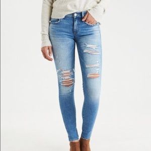 American Eagle • Next Level Distressed Jeggings Size 00 SHORT